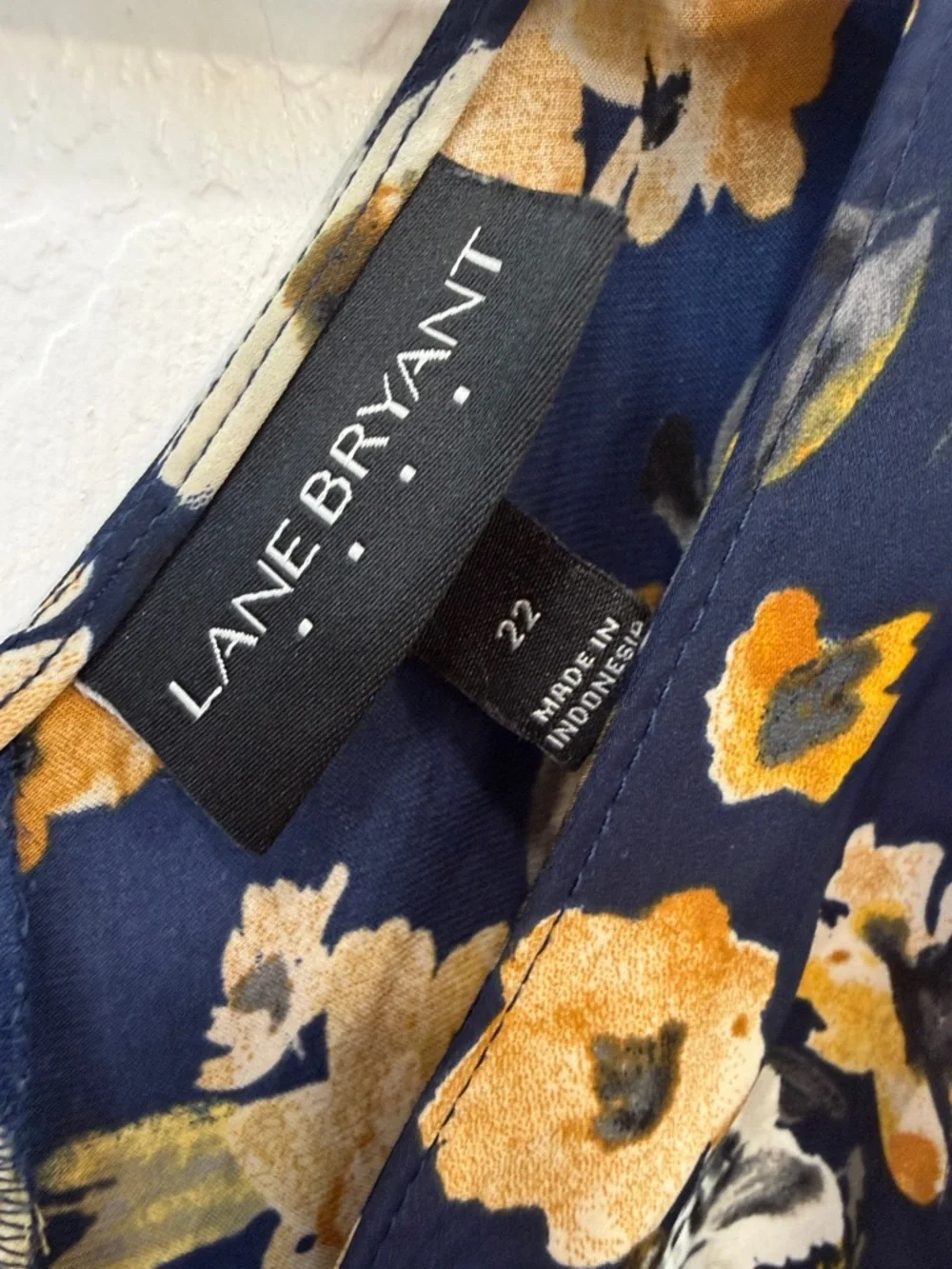 Lane Bryant Navy Floral V-Neck Camisole multi navy gold womens plus‎ size 22